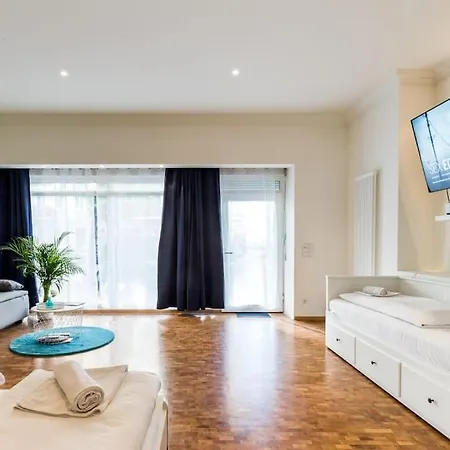 Dr Friedrichshain Apartment